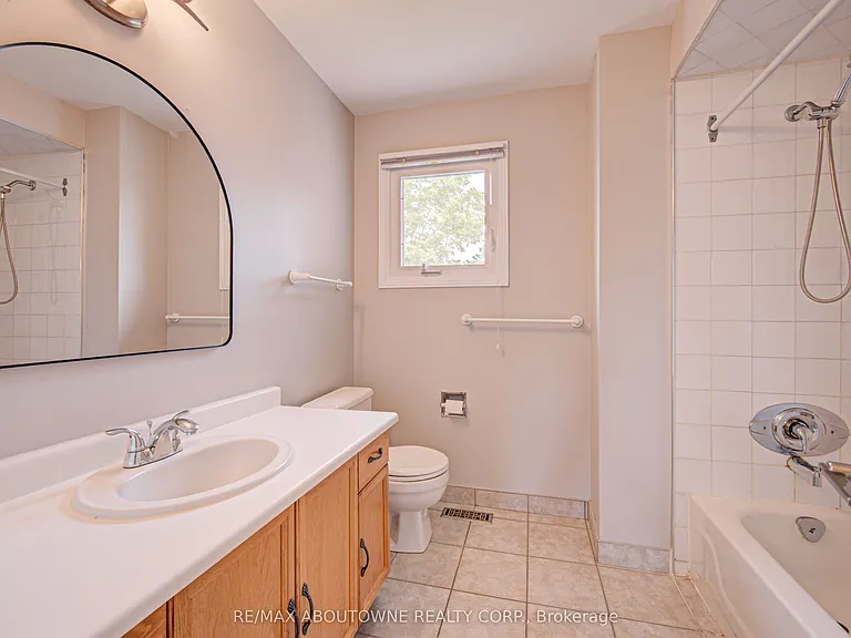 426 Parklane Rd — Photo 31