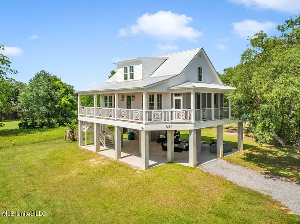 641 N Beach Blvd, Bay Saint Louis, MS 39520