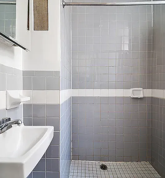 25 Thompson St #4 — Photo 6