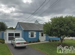 37 Stella Pl, Middlesex, NJ 08846