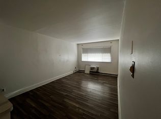 4212 Herkimer Pl #3, Bronx, NY 10470
