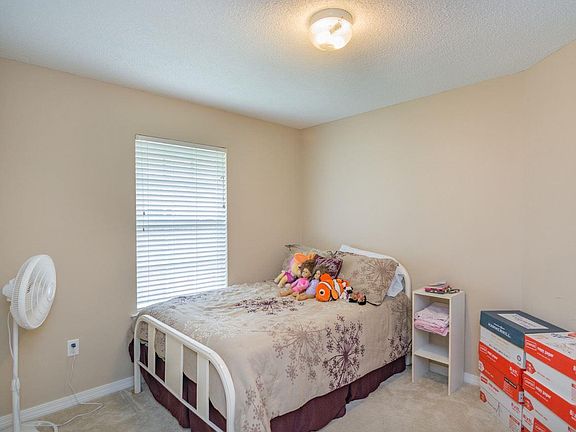 5th image of 1231 Sterling Point Pl