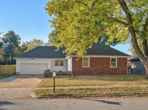 1148 E Woodland Street, Springfield, MO 65807