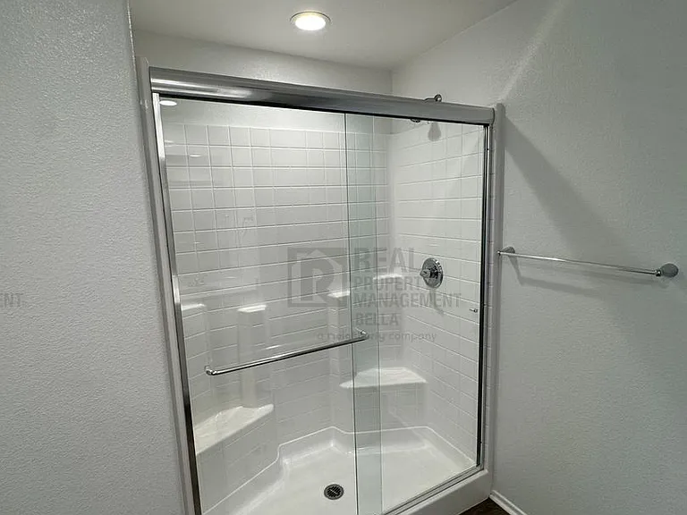 2807 Moonshimmer St — Photo 27