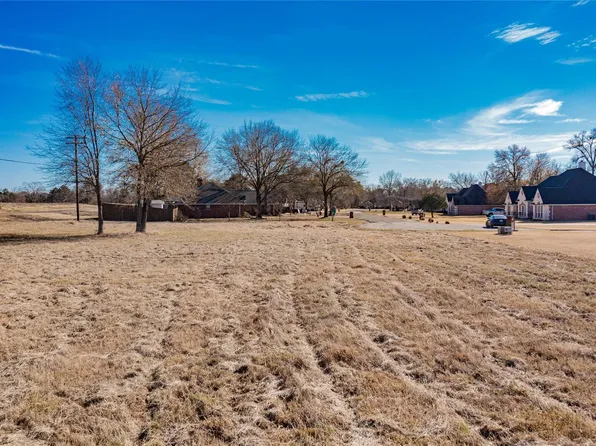 16 County Road 2910, Mineola, TX 75773