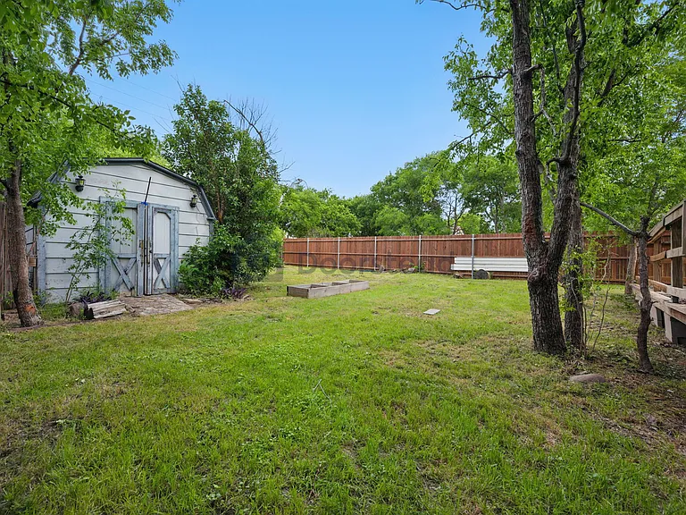 901 Kimbrough St — Photo 37
