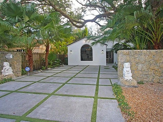 1st image of 4110 Crawford Ave