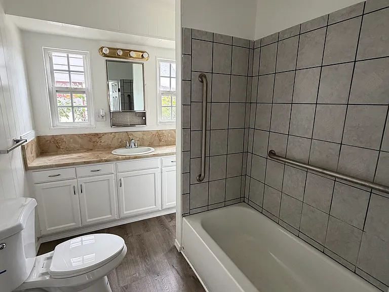 230 Branch St — Photo 14