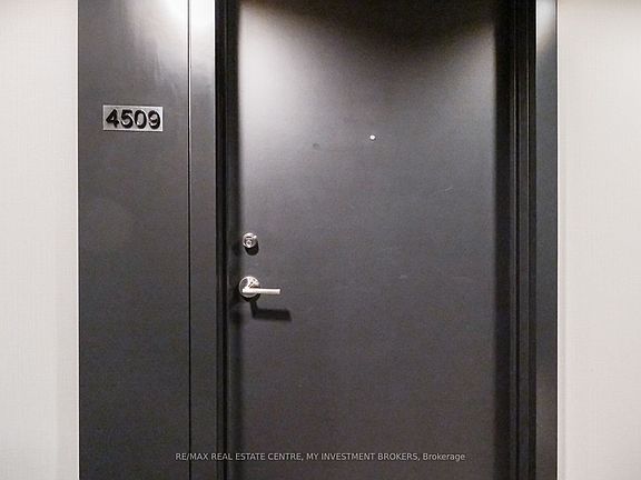 5th image of 252 Church St #4509
