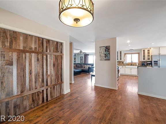 3rd image of 5640 Eldora Ave