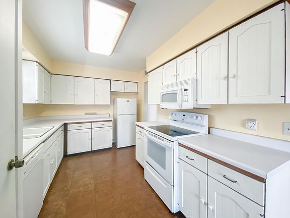 2nd image of 14421 Brook Hollow Blvd #A