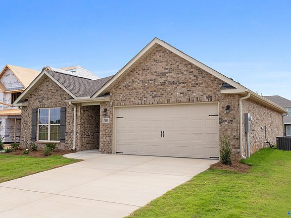 5th image of 204 Goldie Ct