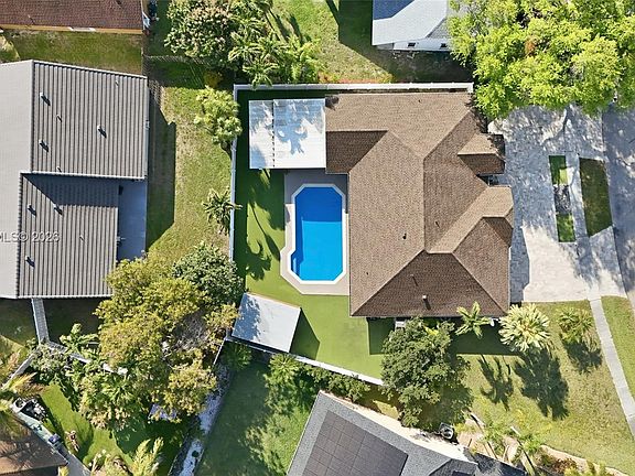 5th image of 1010 SW 149th Ln
