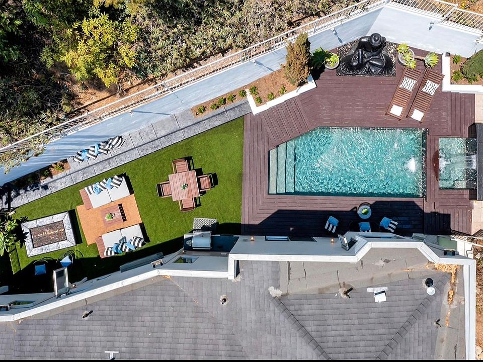 1st image of 1663 N Crescent Heights Blvd