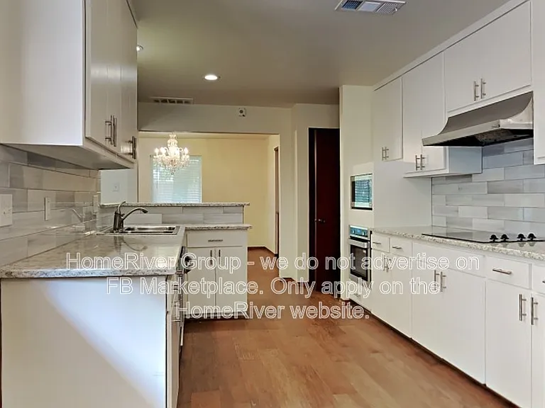 1216 Glen Cove Dr — Photo 7
