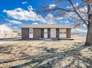 502 N Summitlawn Ln, Wichita, KS 67212