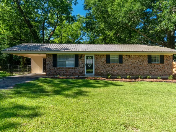 23 Lake Dr, Purvis, MS 39475