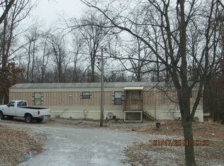 1154 Rogers Rd, Akin, IL 62896