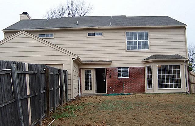 1st image of 2110 Country Dell Dr