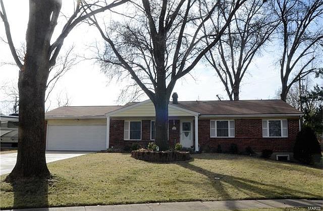 1st image of 143 Bellechasse Dr