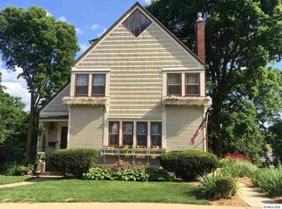 1460 Parkway St, Dubuque, IA 52001