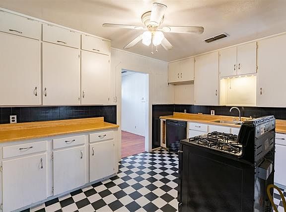 5th image of 801 Park St