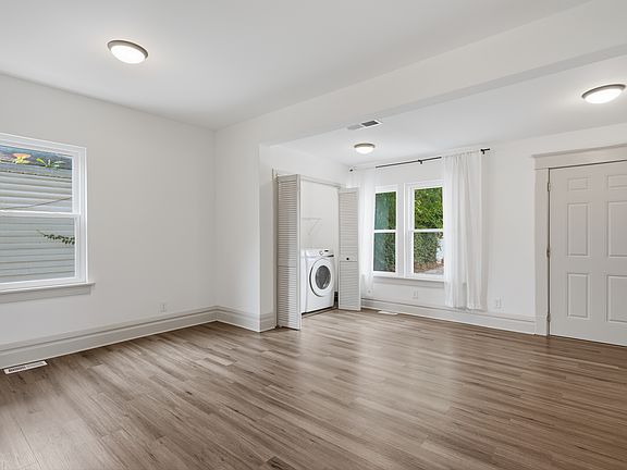 5th image of 40 W Neff Ave
