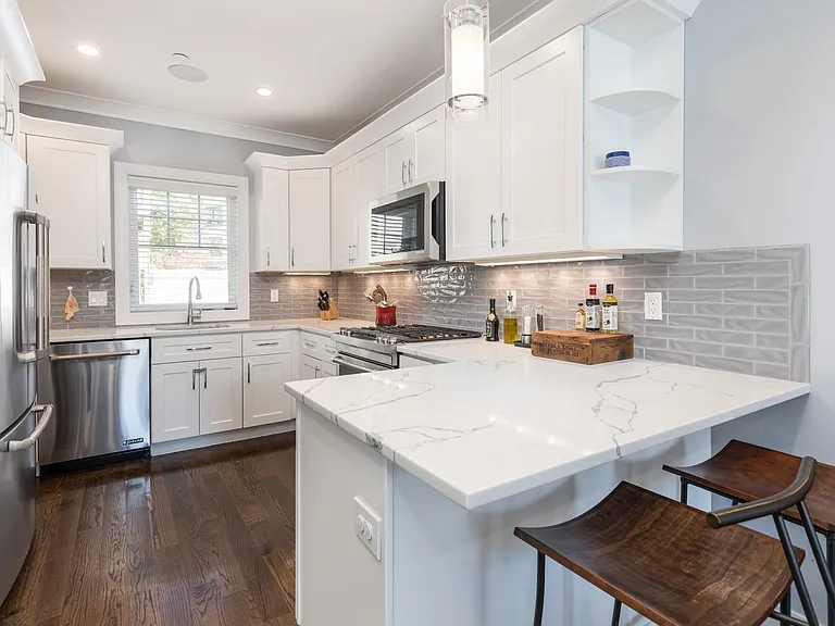 20 Fuller St #2 — Photo 6