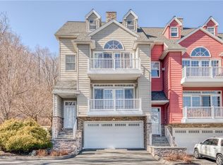 665 River Rd #12, Shelton, CT 06484