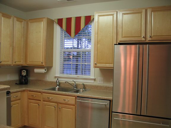 4th image of 733 Providence Glen Dr