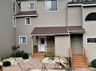 3341 Windermere Dr, Bushkill, PA 18324