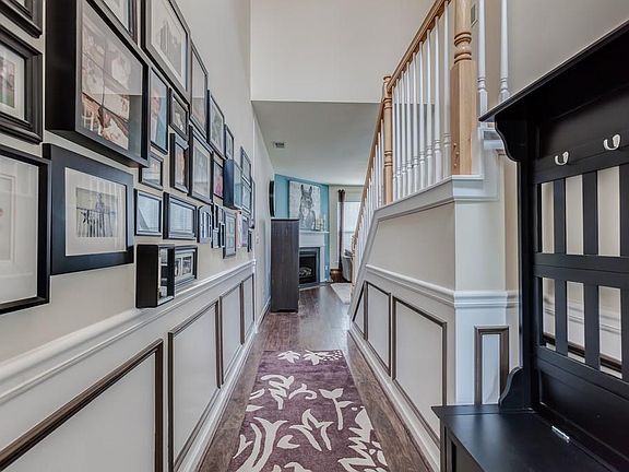 3rd image of 250 Cavendar Way