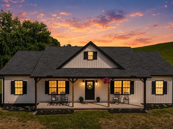 170 Wolf Hollow Ln, Jacksboro, TN 37757