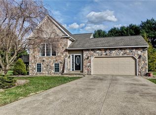688 Willow Dale St NW, Bolivar, OH 44612