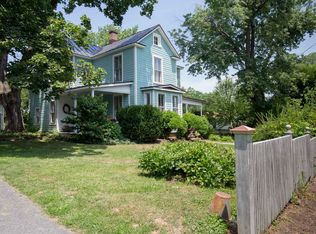 6 Mulberry St, Round Hill, VA