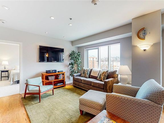 5th image of 100 Exchange St Unit 601