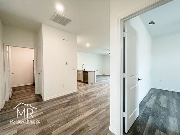 4th image of 848 SE 8th St