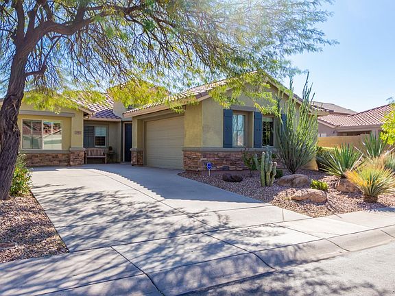 3rd image of 2553 W Coyote Creek Dr