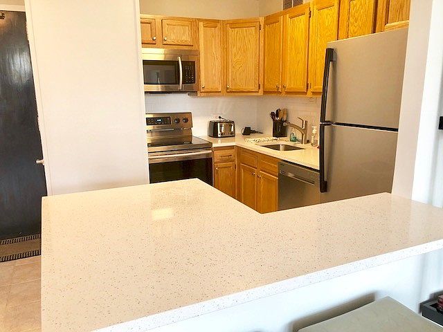 1st image of 4250 N Marine Dr APT 1112