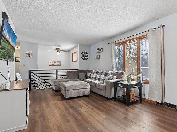 2nd image of 110 Park Ave