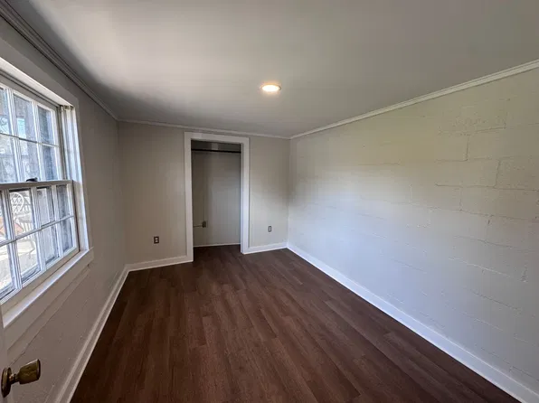 904 Coldwater Rd #6, Murray, KY 42071