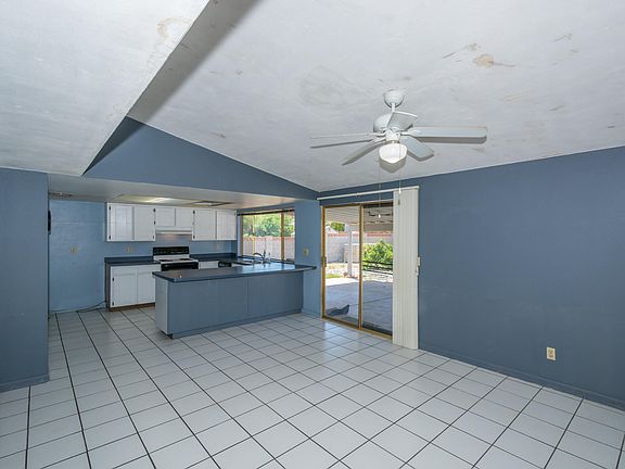 3rd image of 9518 E Calle Cascada
