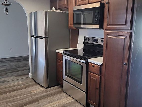 5th image of 814 El Dorado Pkwy W