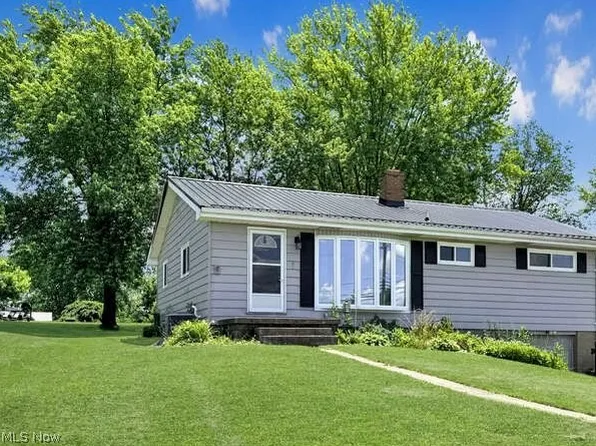 314 Bantam Ridge Rd, Wintersville, OH 43953