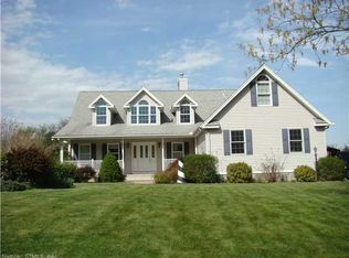 39 Still Field Rd, Manchester, CT 06040