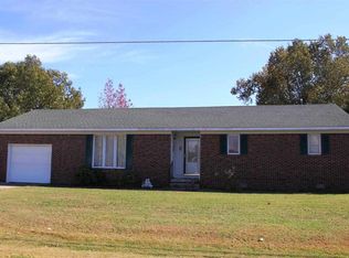220 Chadwick Dr, Paducah, KY 42003
