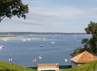 17 Heather Ln, Huntington, NY 11743