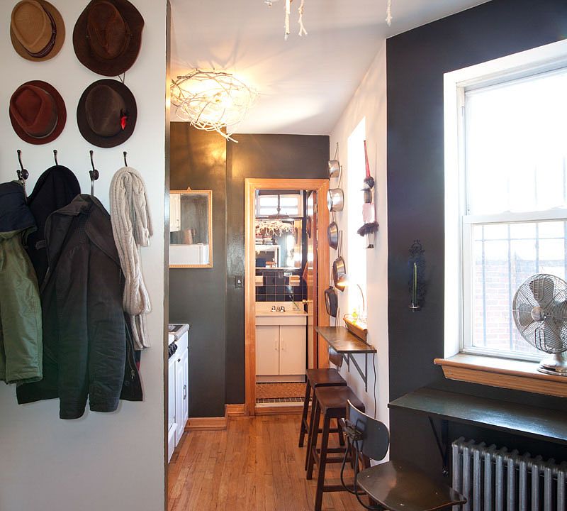 2nd image of 224 E 10th St APT 20