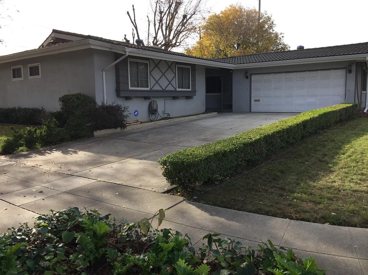 2436 Rinconada Dr photo 1