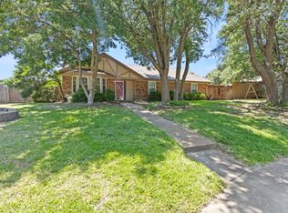800 Katherine Ct, Cedar Hill, TX 75104